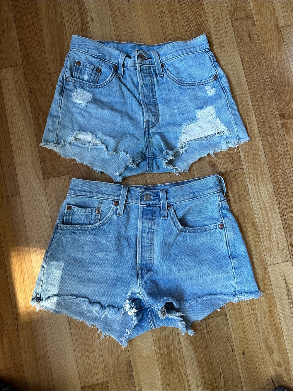 Levi’s 501 Light Wash Denim Shorts - sz 24 & 26